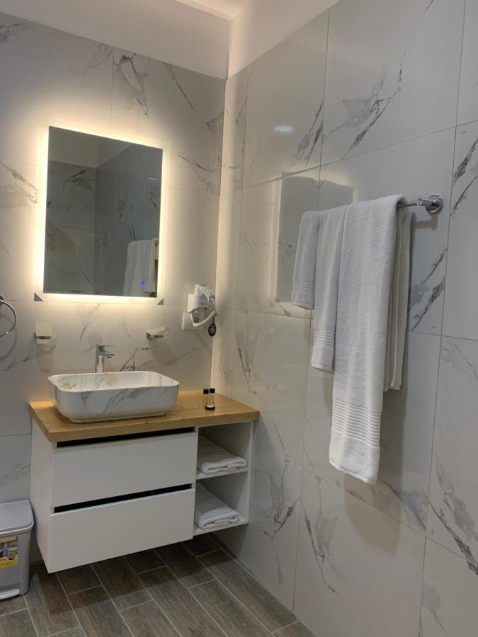 Belux Hotel Tiran Dış mekan fotoğraf