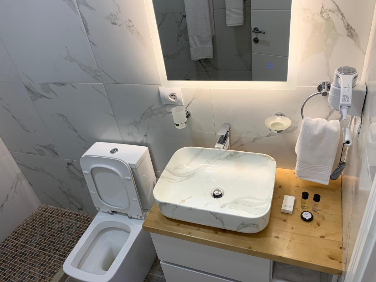 Belux Hotel Tiran Dış mekan fotoğraf